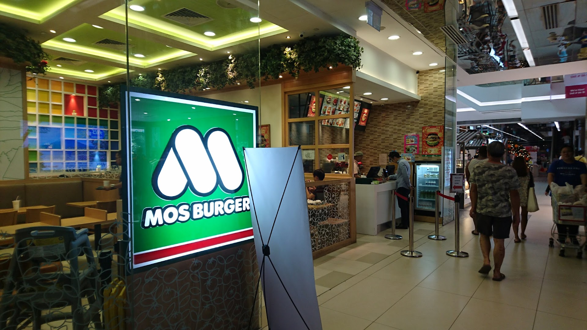 Mos Burger 100am Mall Eatleh